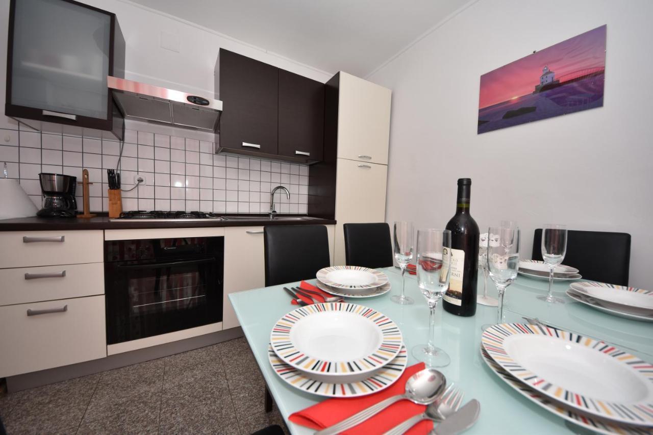 Apartment Jelena Ribarica Esterno foto