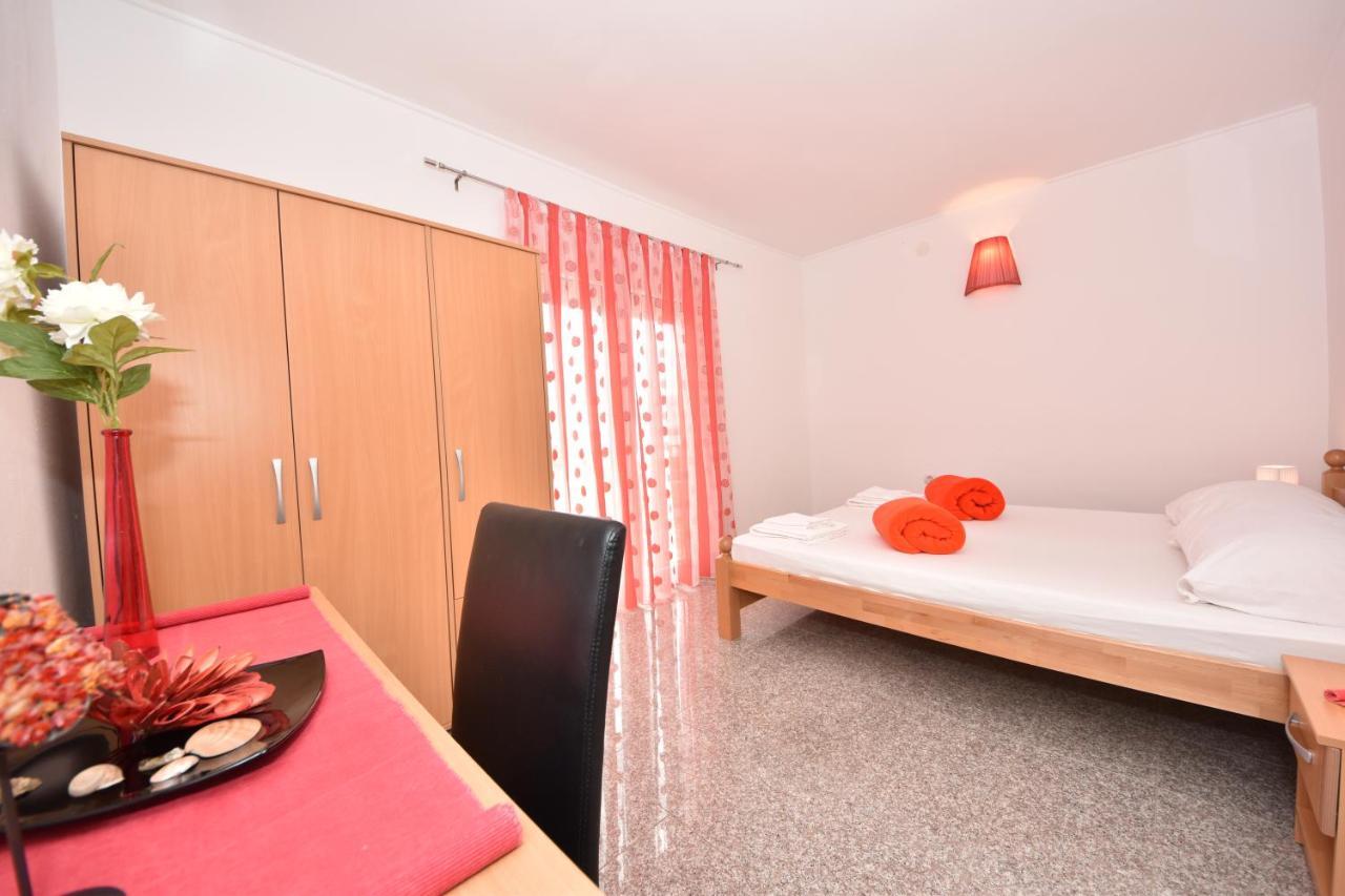 Apartment Jelena Ribarica Esterno foto