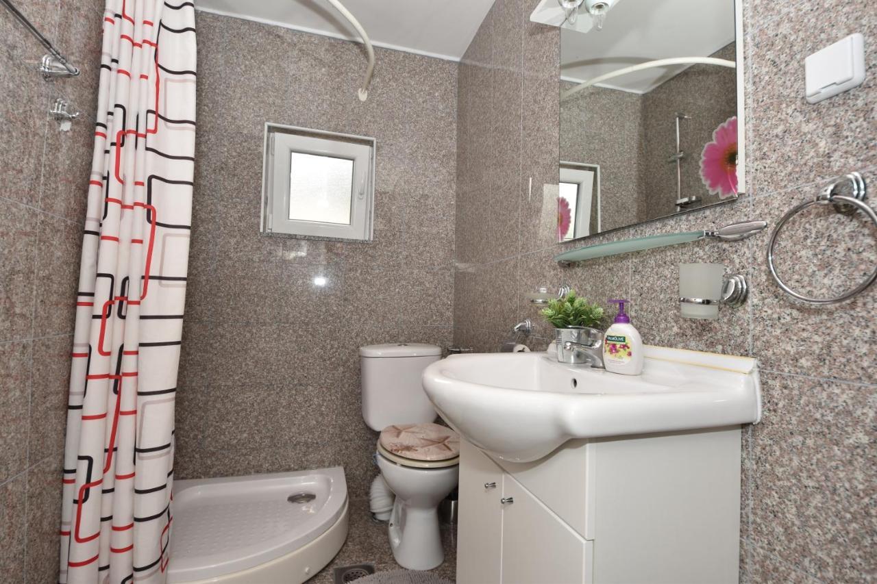 Apartment Jelena Ribarica Esterno foto